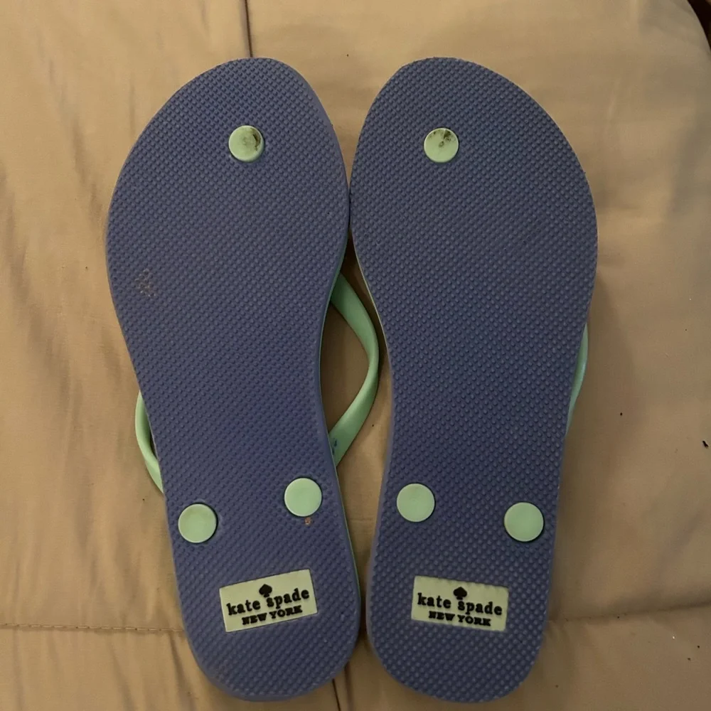 Kate Spade flip flops - Picture 2 of 2
